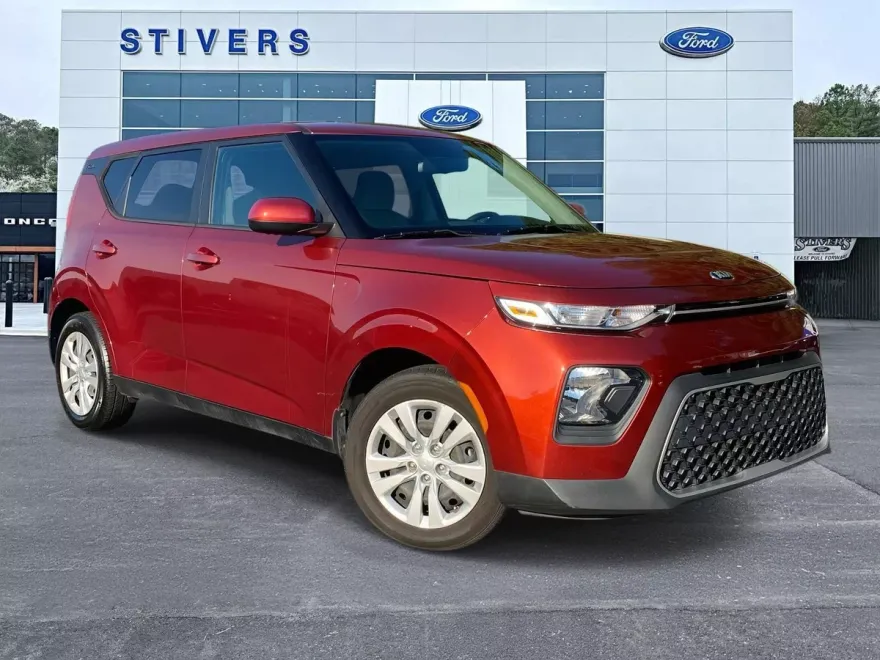 2021 Kia Soul LX photo 1