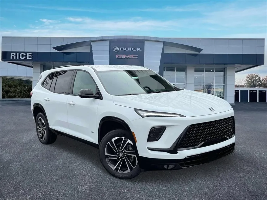 2025 Buick Enclave Sport Touring photo 1