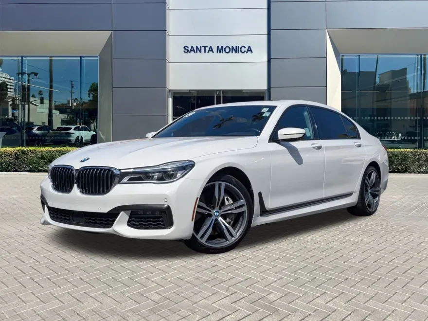 2019 Bmw 750i Sedan photo 1