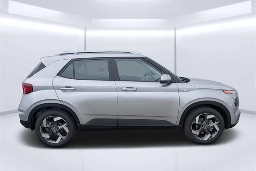 2026 Hyundai Venue SEL photo 1