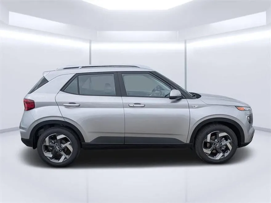 2026 Hyundai Venue SEL photo 1