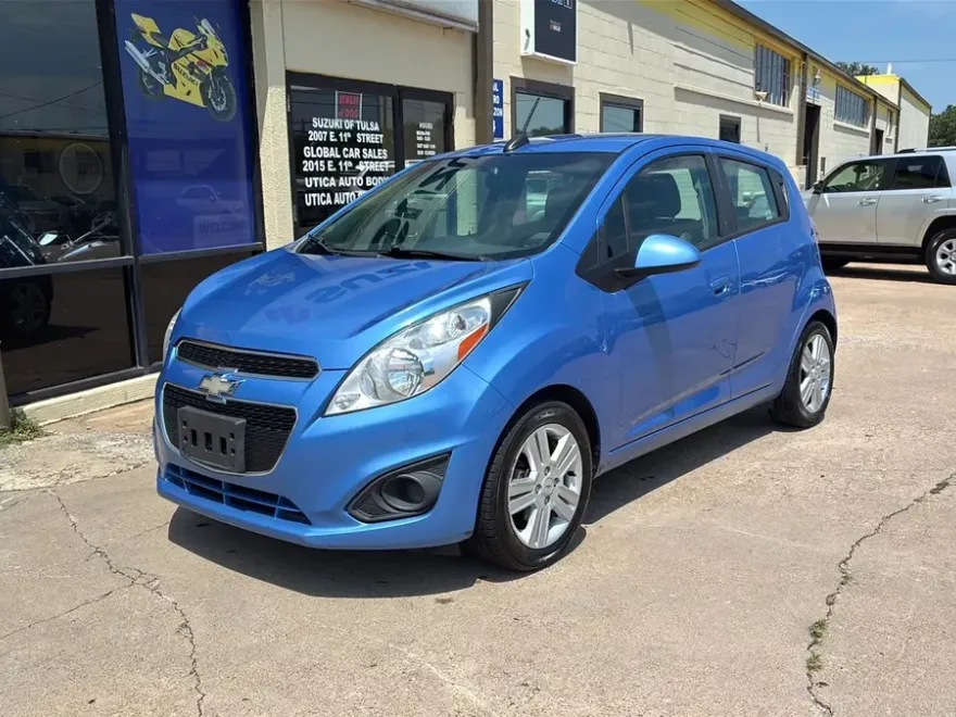 2015 Chevrolet Spark LS photo 1