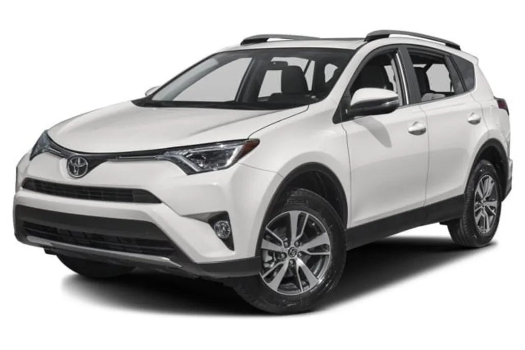 2017 Toyota RAV4 XLE photo 1