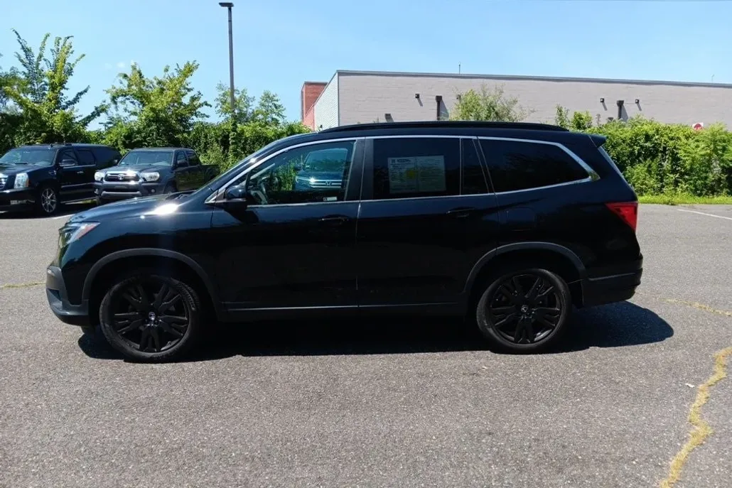 2022 Honda Pilot Special Edition photo 1