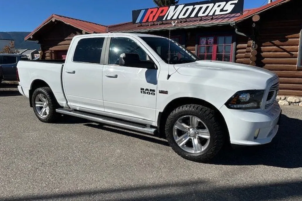 2018 Ram 1500 Sport photo 1