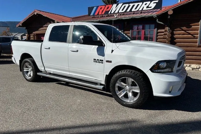 2018 Ram 1500 Sport photo 1