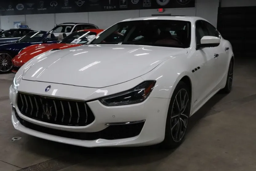 2019 Maserati Ghibli S photo 1