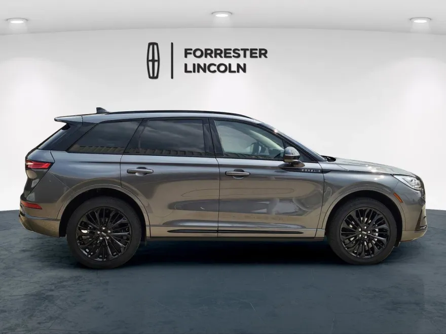 2025 Lincoln Corsair Reserve photo 1