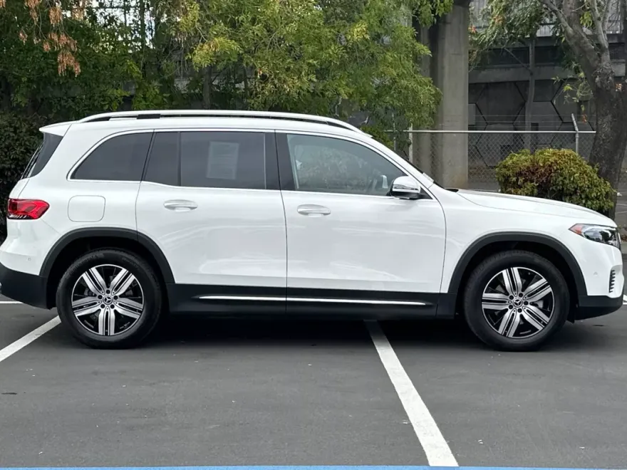 2023 Mercedes Benz EQB photo 2