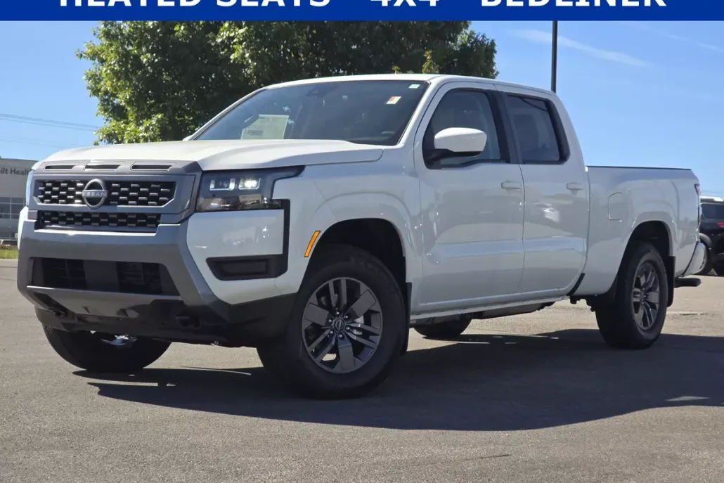 2026 Nissan Frontier SV Crew Cab photo 1