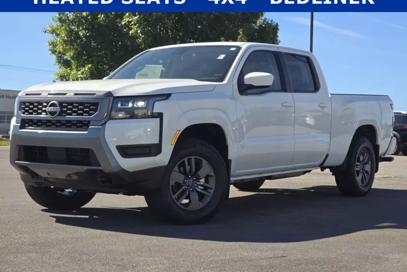 2026 Nissan Frontier SV Crew Cab photo 1