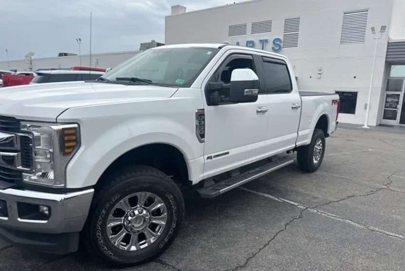 2019 Ford F-350 photo 1