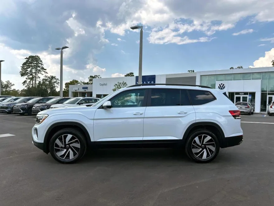 2026 Volkswagen Atlas SE Technology photo 1