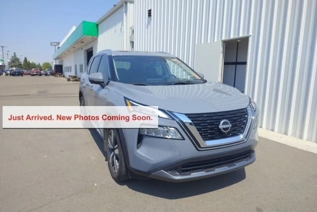 2023 Nissan Rogue SL photo 1