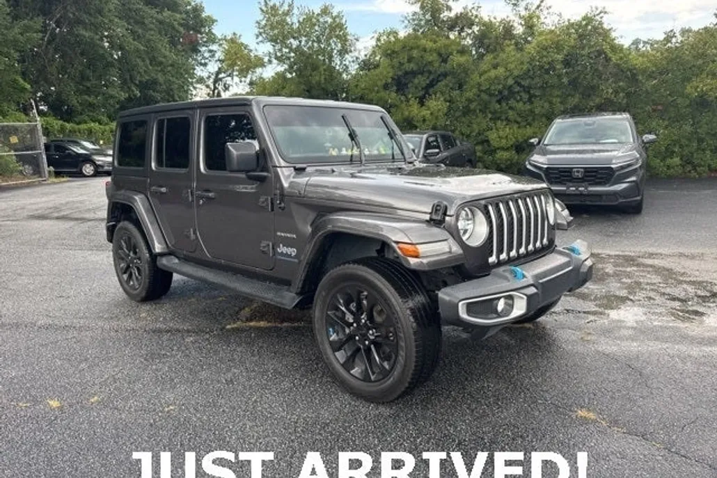 2023 Jeep Wrangler Sahara 4xe photo 1