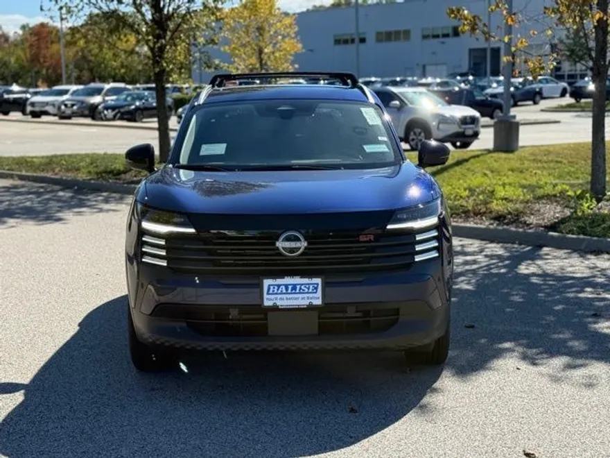 2026 Nissan Kicks SR photo 1