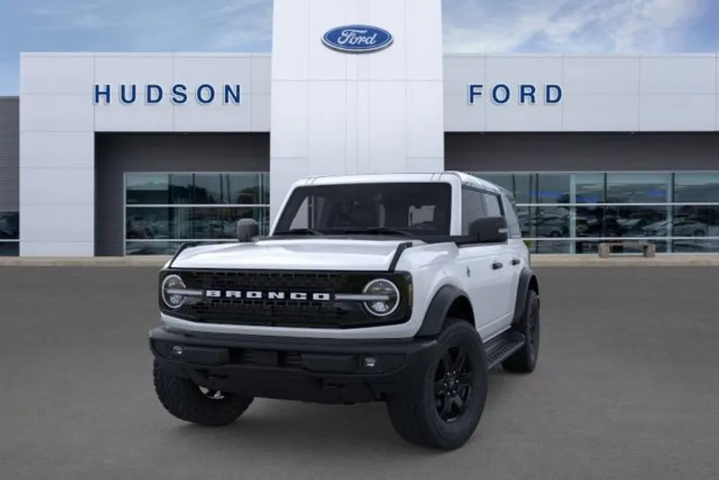 2025 Ford Bronco Outer Banks photo 1