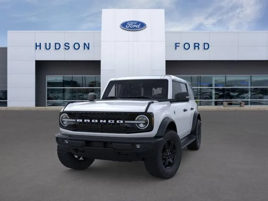2025 Ford Bronco Outer Banks photo 1