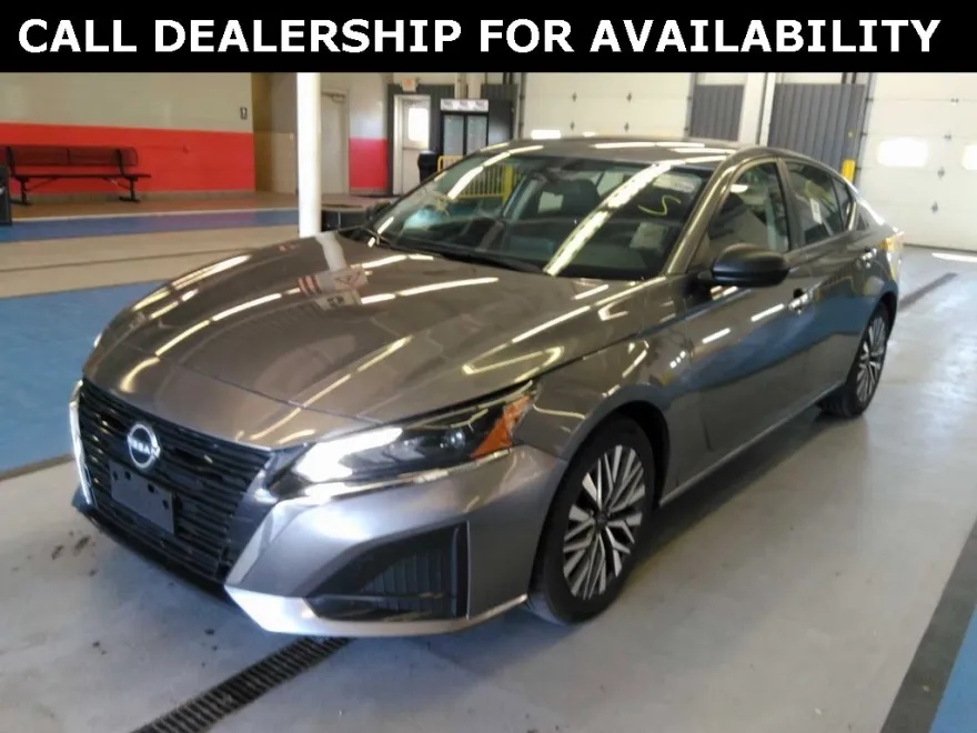 2024 Nissan Altima 2.5 SV photo 1