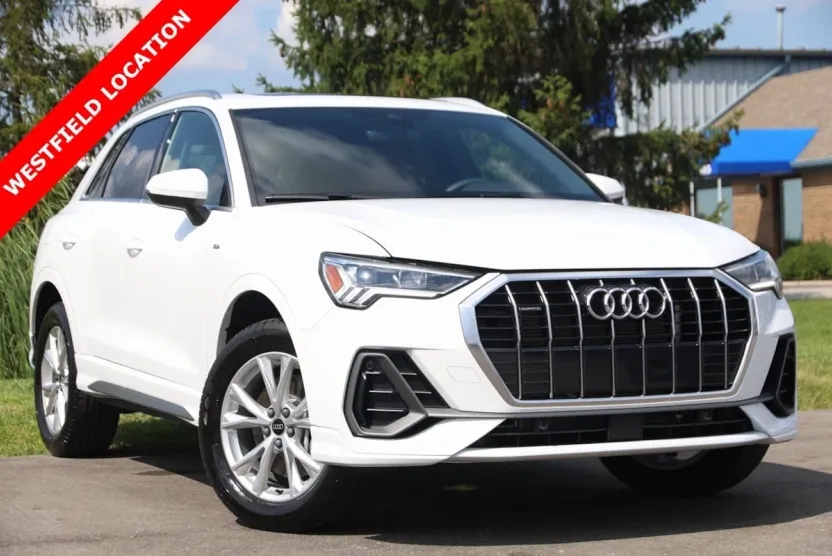 2025 Audi Q3 S line Premium photo 1
