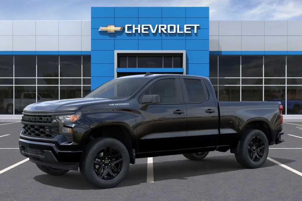 2026 Chevrolet Silverado 1500 Custom photo 1