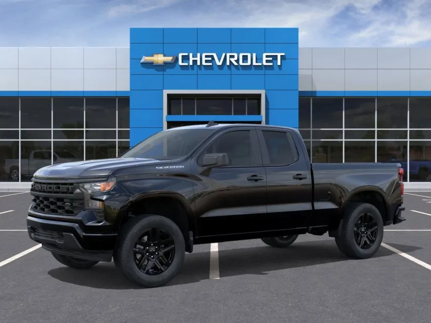 2026 Chevrolet Silverado 1500 Custom photo 1