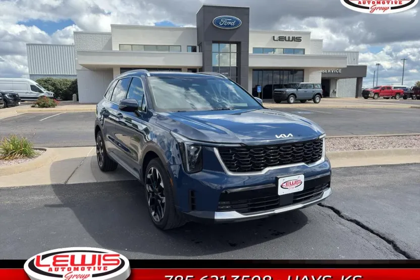 2024 Kia Sorento EX photo 1
