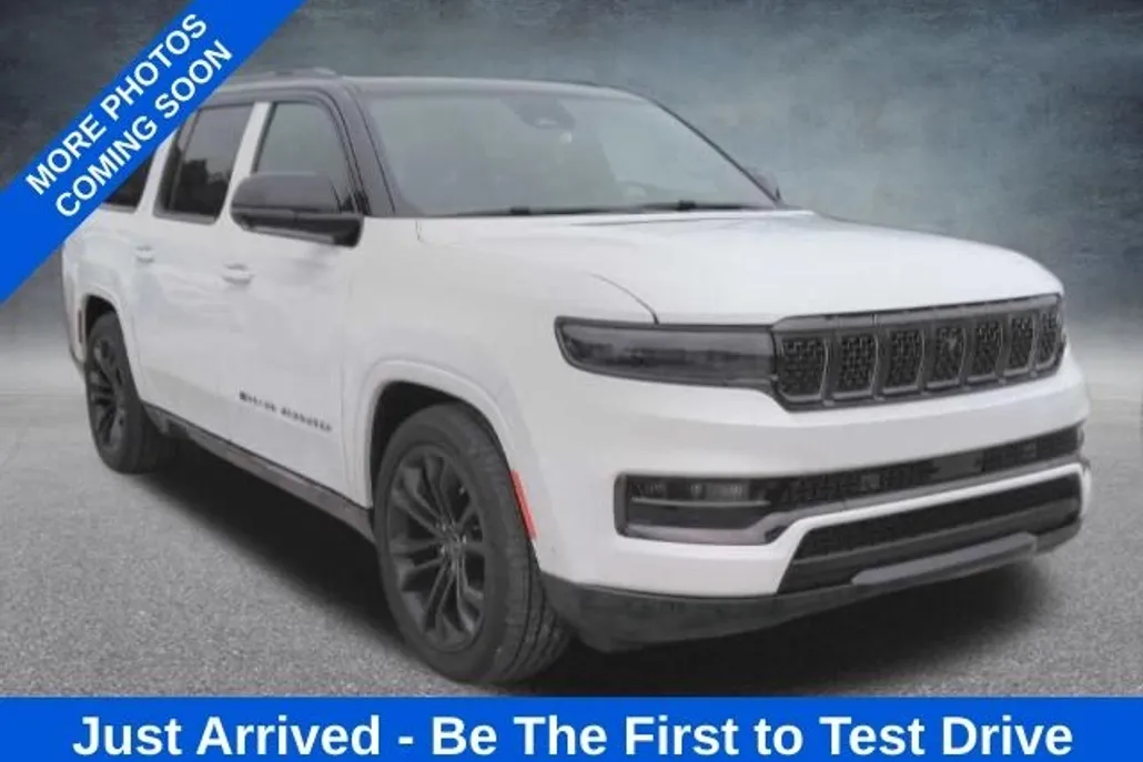 2024 Jeep Grand Wagoneer L II photo 1