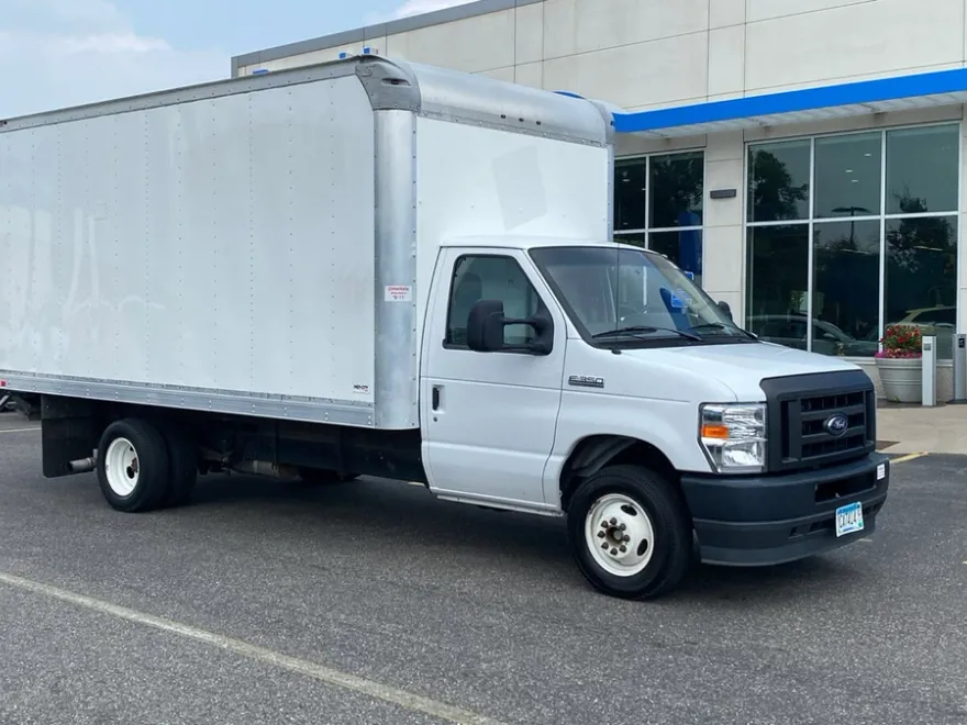 2022 Ford E-350 Base photo 1