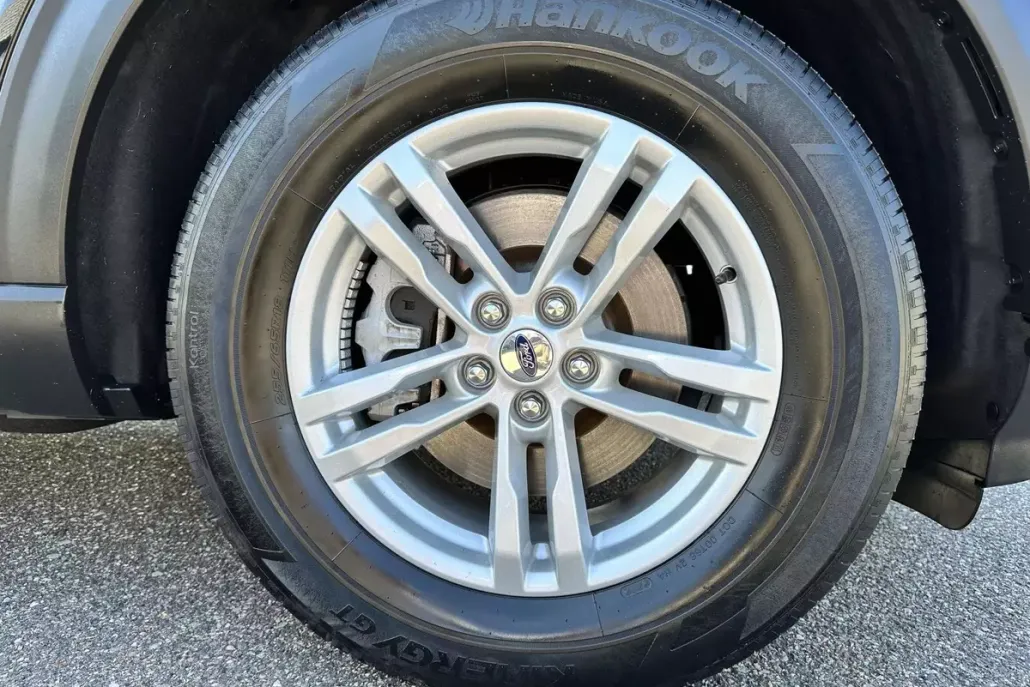 2022 Ford Explorer XLT photo 1