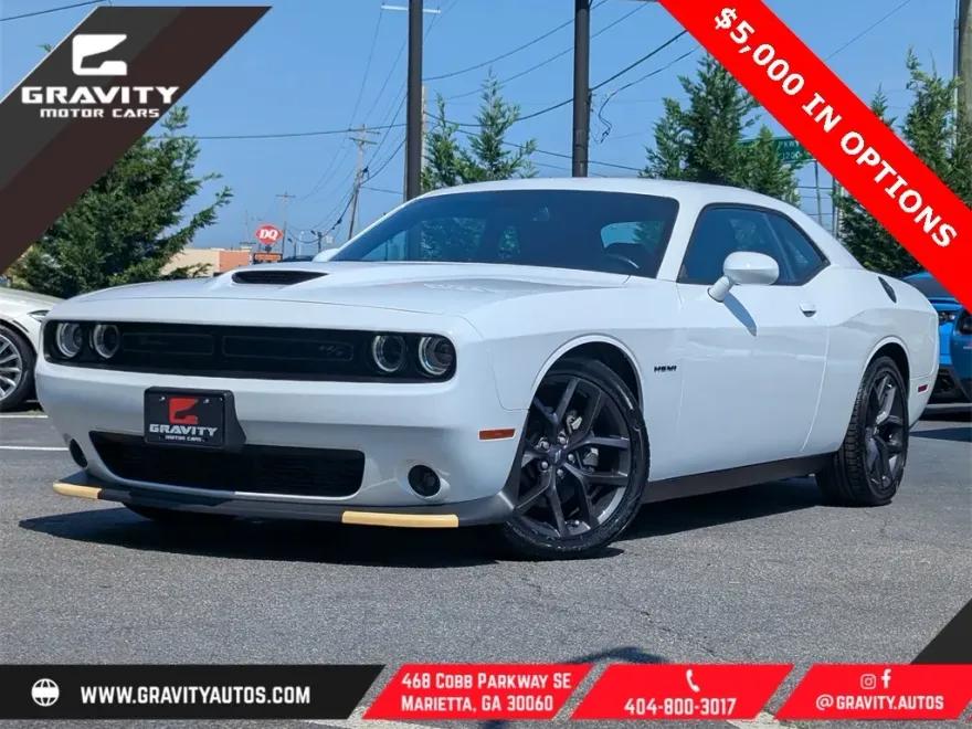 2021 Dodge Challenger R/T photo 1