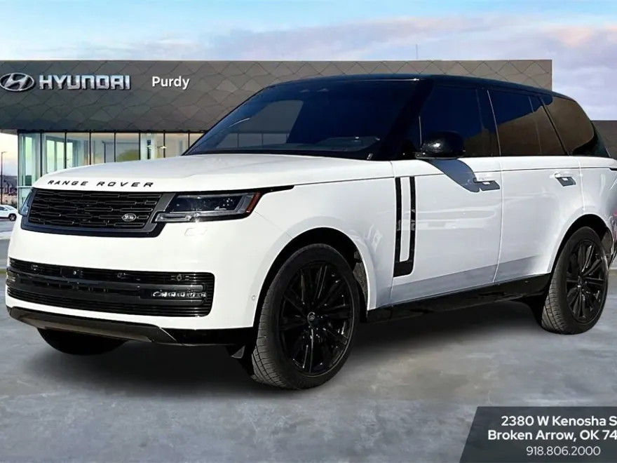 2023 Land Rover Range Rover SE photo 1
