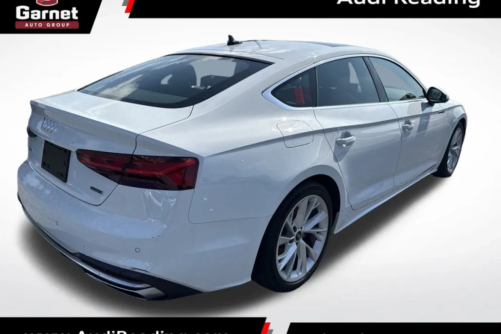 2022 Audi A5 Quattro Premium Plus photo 1