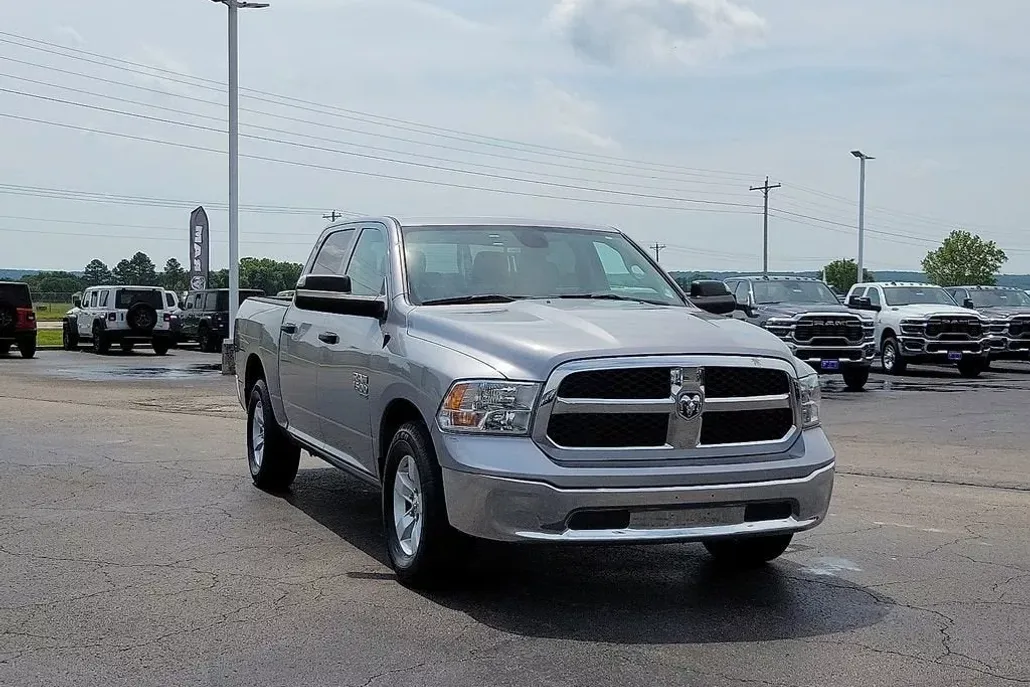 2023 Ram 1500 Classic SLT photo 1