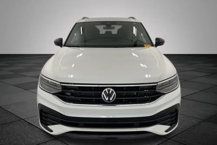 2023 Volkswagen Tiguan SE R-Line Black photo 1