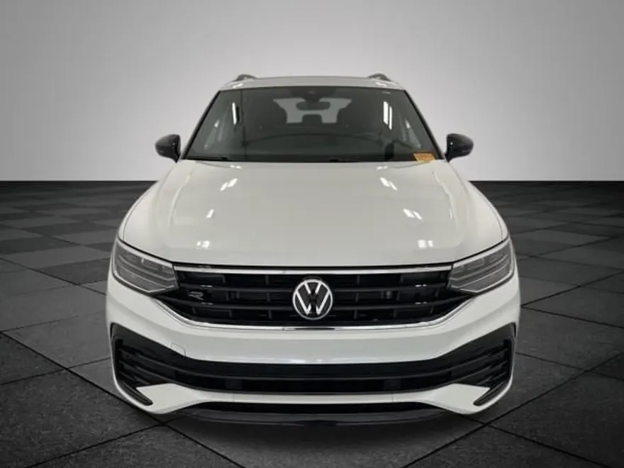 2023 Volkswagen Tiguan SE R-Line Black photo 1
