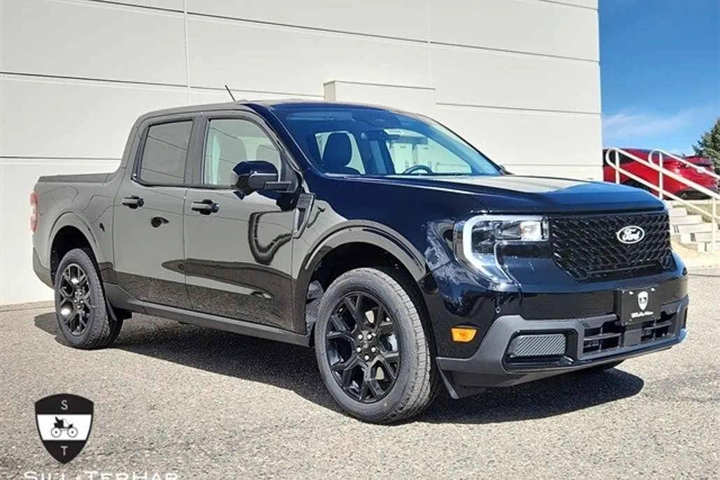 2025 Ford Maverick Lariat photo 1