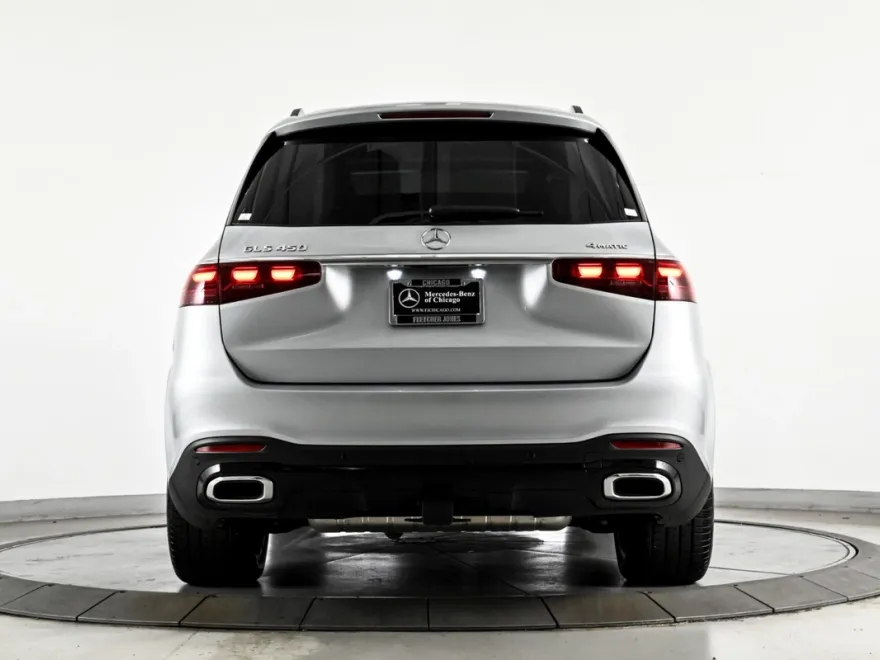 2025 Mercedes Benz GLS 450 4MATIC photo 1