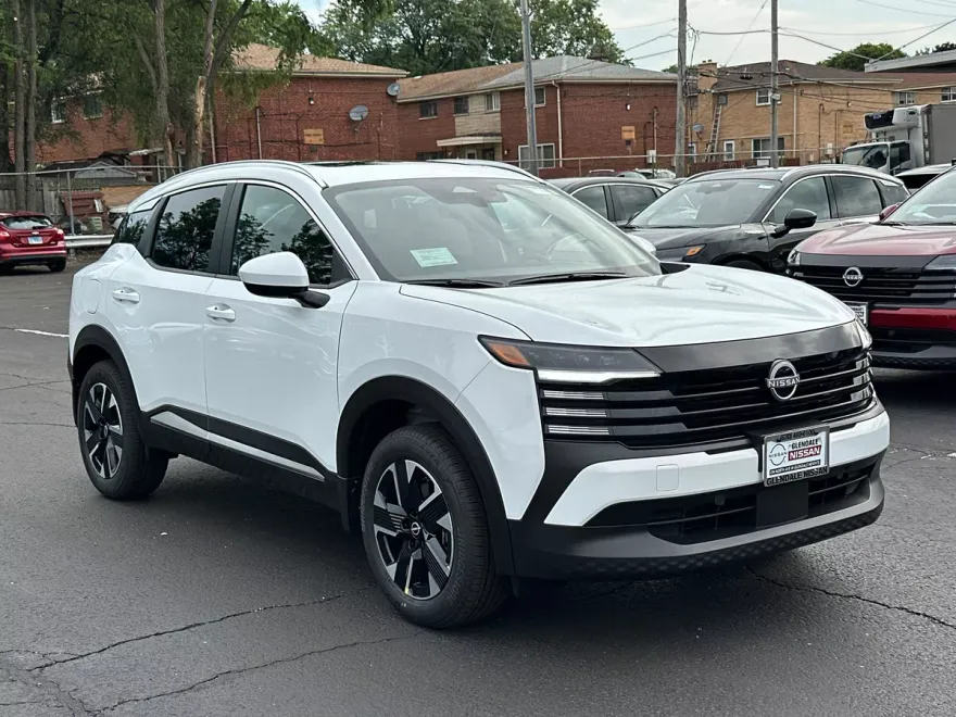 2025 Nissan Kicks SV photo 1