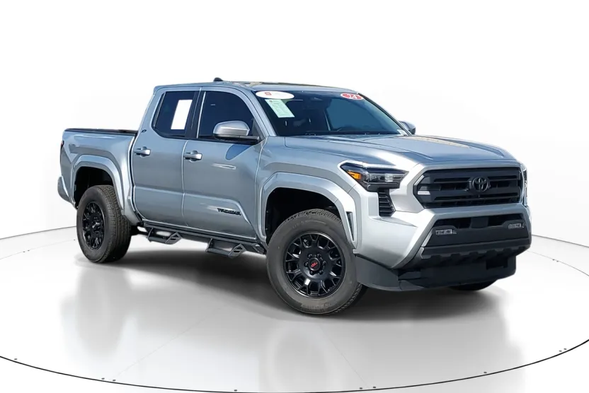 2024 Toyota Tacoma 4x4 SR5 photo 1