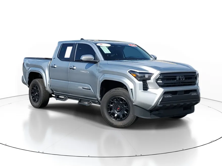 2024 Toyota Tacoma 4x4 SR5 photo 1