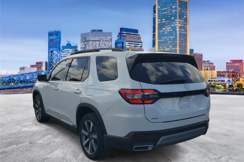 2024 Honda Pilot Elite photo 1