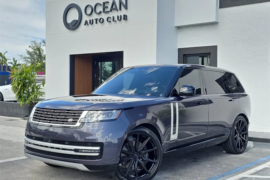 2025 Land Rover Range Rover Autobiography photo 1
