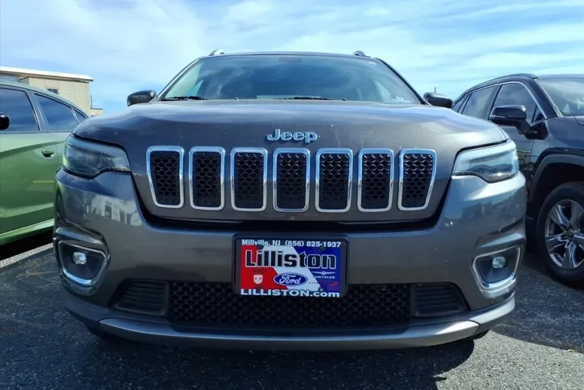 2019 Jeep Cherokee Limited photo 1
