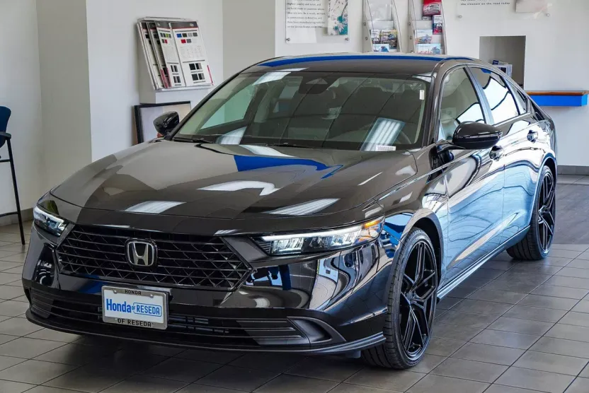 2025 Honda Accord 1.5T LX photo 1