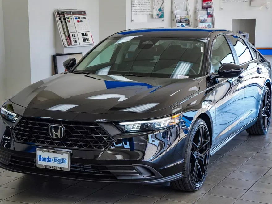 2025 Honda Accord 1.5T LX photo 1