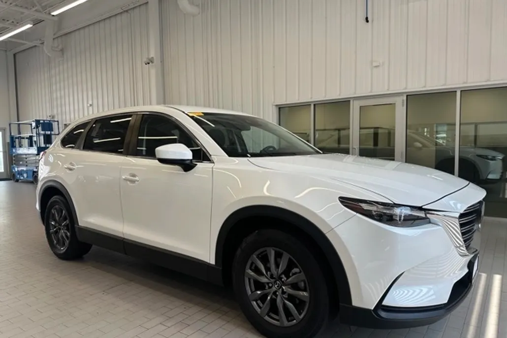 2022 Mazda CX-9 Sport photo 1