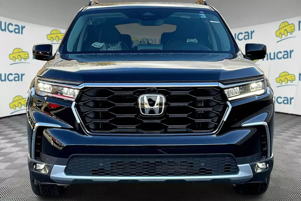 2025 Honda Pilot Elite photo 1