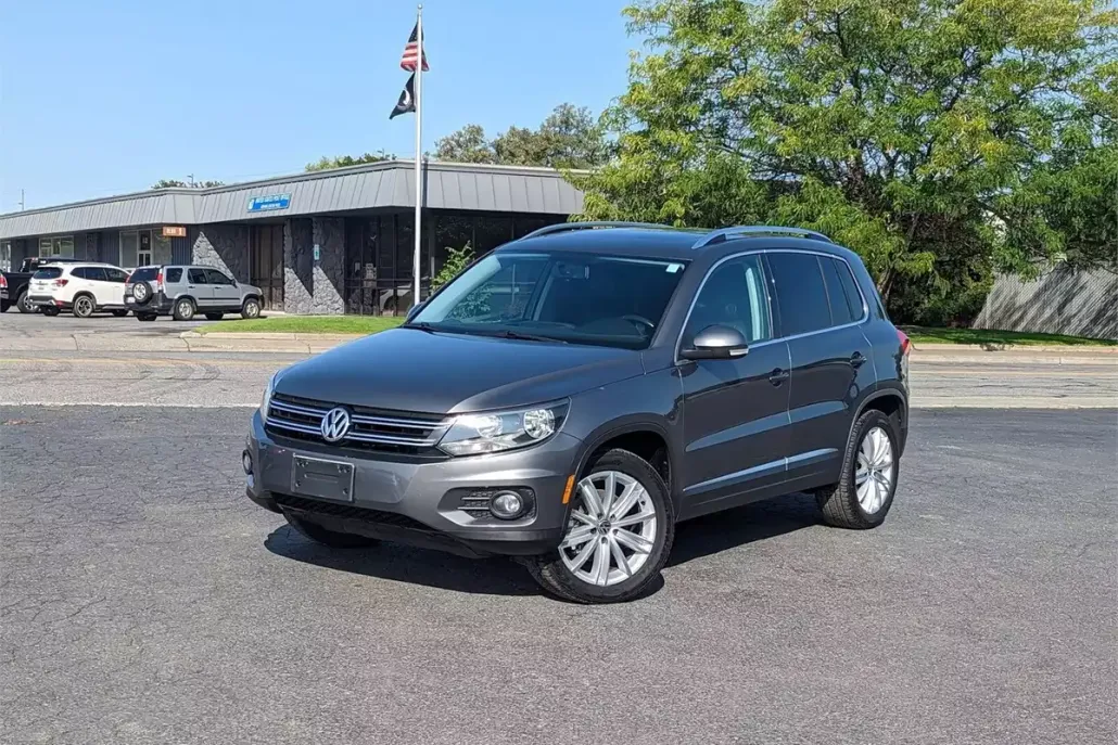 2012 Volkswagen Tiguan SE photo 1