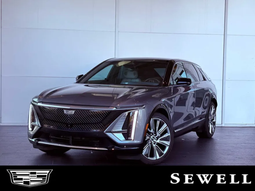2023 Cadillac Lyriq Luxury photo 1